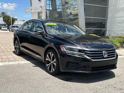 2022 Volkswagen Passat 2.0T SE