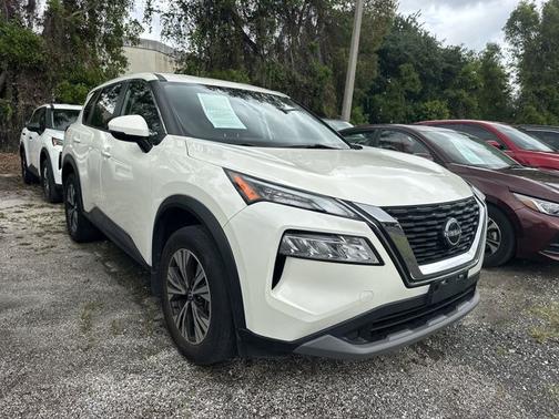 White 2023 Nissan Rogue SV