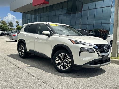 White 2023 Nissan Rogue SV