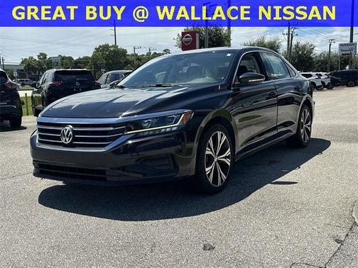 2022 Volkswagen Passat 2.0T SE