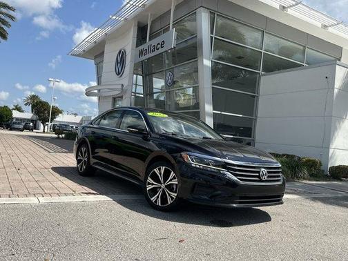 2022 Volkswagen Passat 2.0T SE