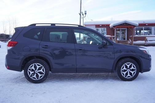 Dark Gray Metallic 2019 Subaru Forester Premium