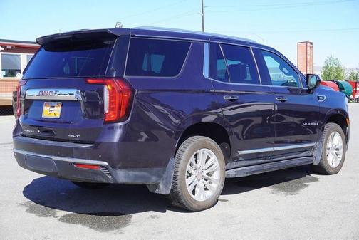 Titanium Rush Metallic 2023 GMC Yukon SLT