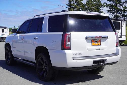 White Frost Tricoat 2019 GMC Yukon Denali