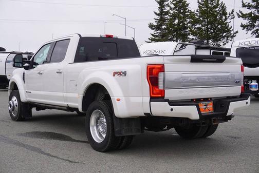 White Platinum Metallic Tri-Coat 2019 Ford F-450 Platinum