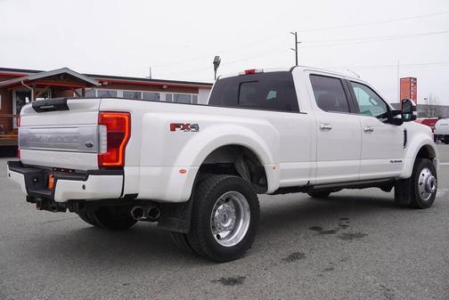 White Platinum Metallic Tri-Coat 2019 Ford F-450 Platinum