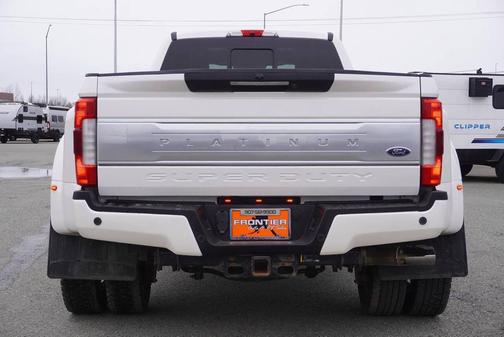 White Platinum Metallic Tri-Coat 2019 Ford F-450 Platinum
