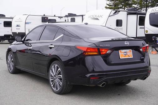 Super Black 2024 Nissan Altima 2.5 SL