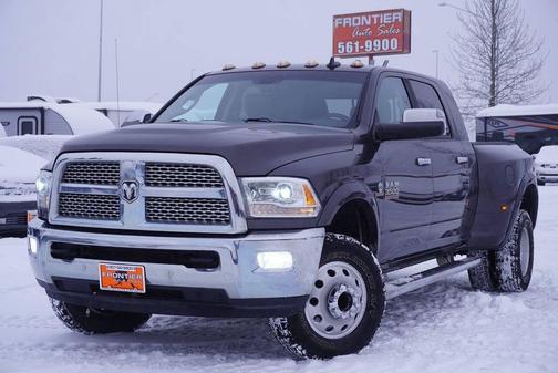 Granite Crystal Metallic Clearcoat 2017 RAM 3500 Laramie