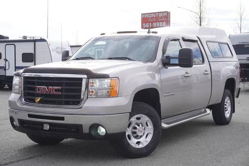 Light Autumnwood Metallic 2009 GMC Sierra 2500 SLT Crew Cab