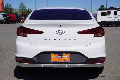 Quartz White Pearl 2019 Hyundai ELANTRA SE