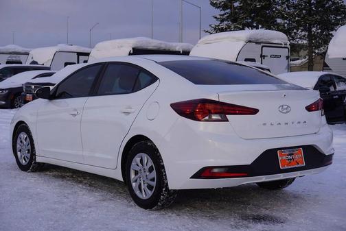 Quartz White Pearl 2019 Hyundai ELANTRA SE