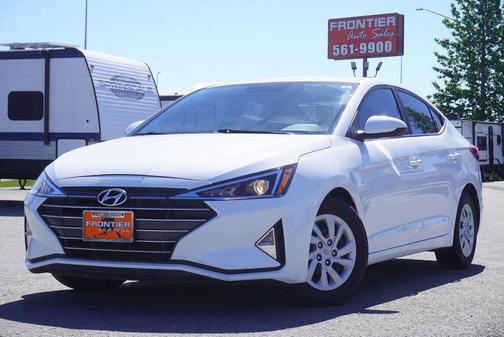 Quartz White Pearl 2019 Hyundai ELANTRA SE