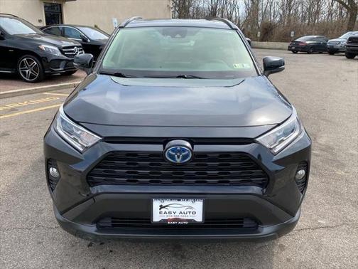 2019 Toyota RAV4 Hybrid XLE