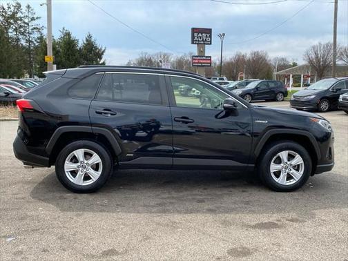 2019 Toyota RAV4 Hybrid XLE