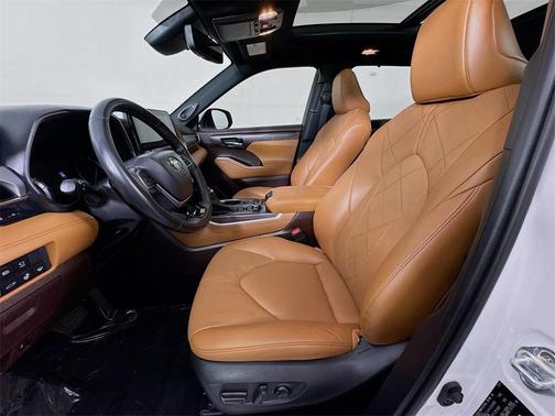 2021 Toyota Highlander Platinum