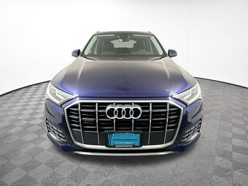 Navarra Blue Metallic 2022 Audi Q7 45 Premium