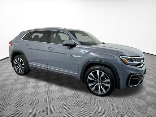 Pure Gray 2023 Volkswagen Atlas Cross Sport 3.6L V6 SEL Premium R-Line