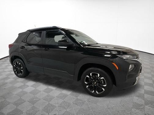 Mosaic Black Metallic 2022 Chevrolet Trailblazer LT