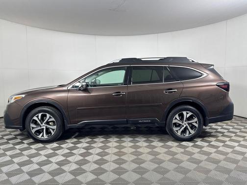 Cinnamon Brown Pearl 2022 Subaru Outback Touring