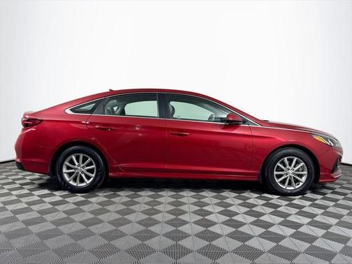 2019 Hyundai SONATA SE