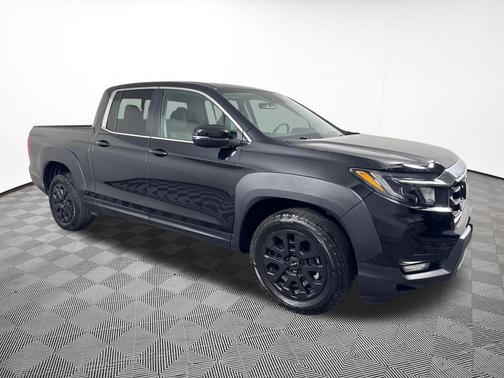 Crystal Black Pearl 2023 Honda Ridgeline RTL