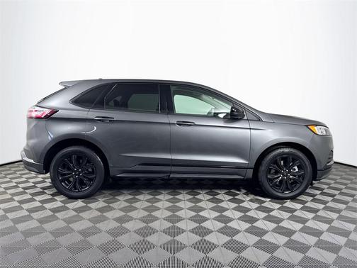2023 Ford Edge SE