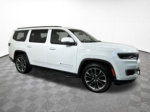 Bright White Clearcoat 2022 Jeep Wagoneer Series II 4x4