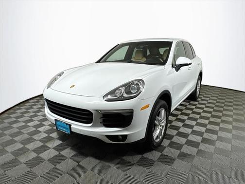 2016 Porsche Cayenne Base