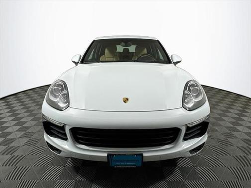 2016 Porsche Cayenne Base