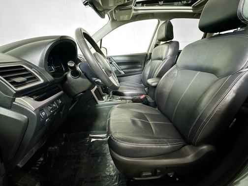 Jasmine Green Metallic 2017 Subaru Forester 2.5i Touring