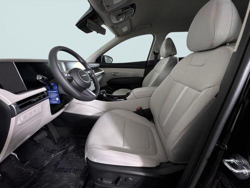 Phantom Black 2026 Hyundai TUCSON SEL