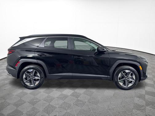 Phantom Black 2026 Hyundai TUCSON SEL