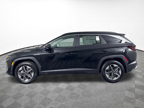 Phantom Black 2026 Hyundai TUCSON SEL