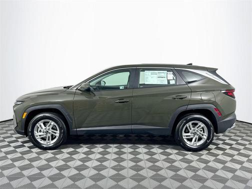 2025 Hyundai TUCSON SE
