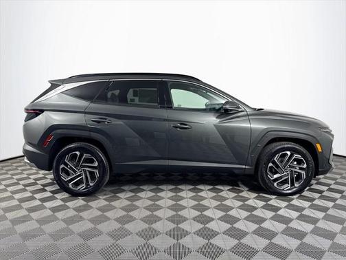 2025 Hyundai TUCSON Hybrid Limited