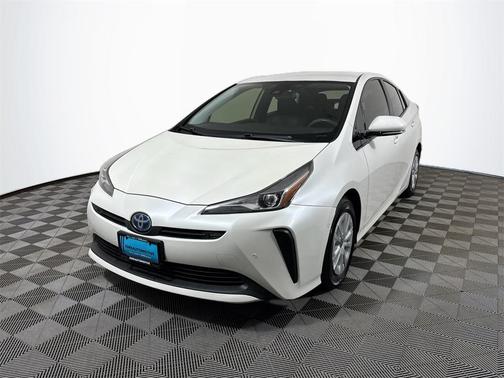 2020 Toyota Prius LE