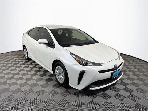 2020 Toyota Prius LE
