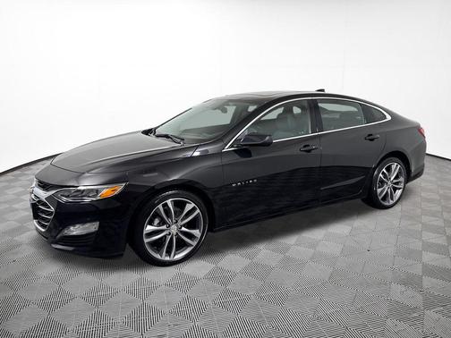 Mosaic Black Metallic 2024 Chevrolet Malibu FWD 2LT