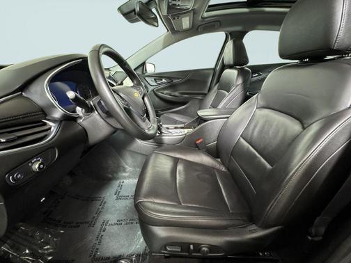 Mosaic Black Metallic 2024 Chevrolet Malibu FWD 2LT