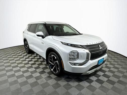 2023 Mitsubishi Outlander PHEV SE S-AWC