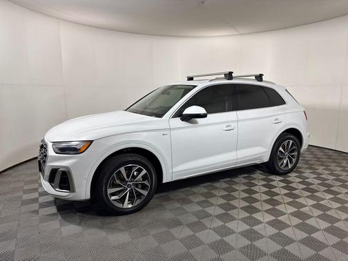 2022 Audi Q5 45 S line Prestige
