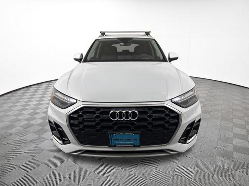 2022 Audi Q5 45 S line Prestige
