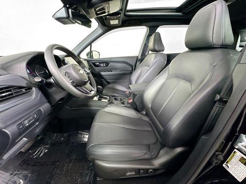 Crystal Black Silica 2025 Subaru Forester Limited