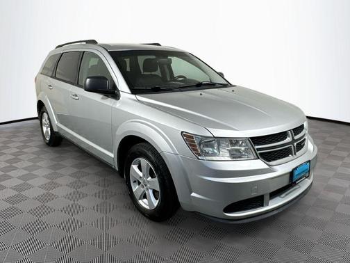 Bright Silver Metallic Clearcoat 2013 Dodge Journey SE