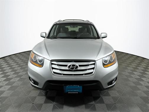 2011 Hyundai SANTA FE SE