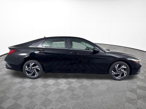 Abyss 2026 Hyundai ELANTRA Limited