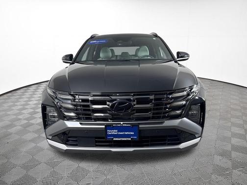 Phantom Black 2025 Hyundai TUCSON Limited