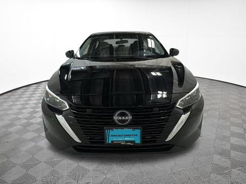 Super Black 2025 Nissan Sentra SV