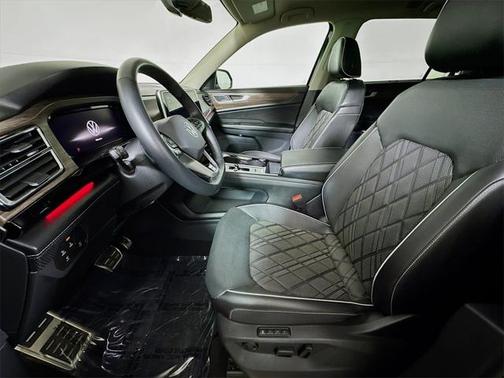 2024 Volkswagen Atlas 2.0T SEL Premium R-Line 4MOTION